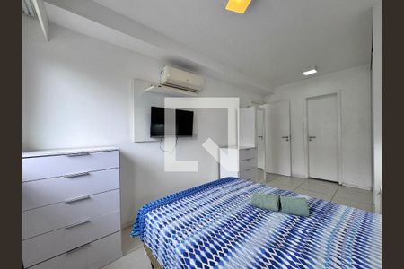 Suíte de apartamento para alugar com 1 quarto, 65m² em Recreio dos Bandeirantes, Rio de Janeiro