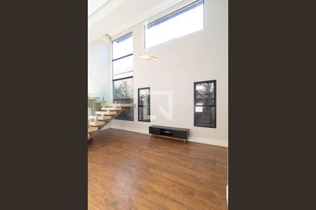 Salas de casa de condomínio para alugar com 4 quartos, 280m² em Swiss Park, Campinas