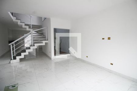 Sala de casa à venda com 3 quartos, 120m² em Vila Canero, São Paulo