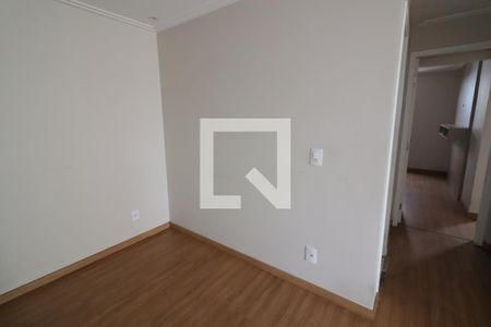 Sala de apartamento à venda com 2 quartos, 61m² em Km 18, Osasco