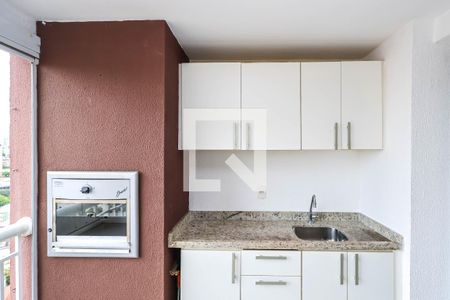 Varanda Sala de apartamento à venda com 2 quartos, 57m² em Vila Gumercindo, São Paulo