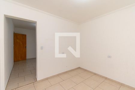 Sala/Cozinha de casa para alugar com 2 quartos, 32m² em Parque dos Bancarios, São Paulo