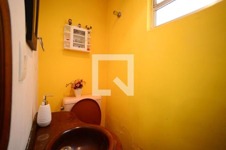 Lavabo de casa para alugar com 3 quartos, 248m² em Vila Monumento, São Paulo