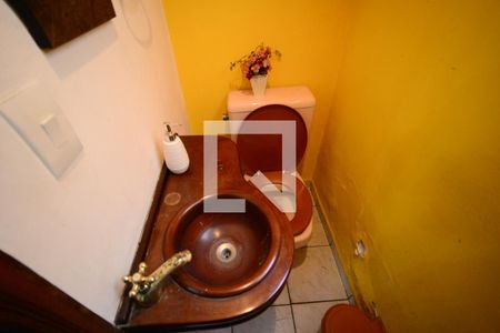 Lavabo de casa para alugar com 3 quartos, 248m² em Vila Monumento, São Paulo