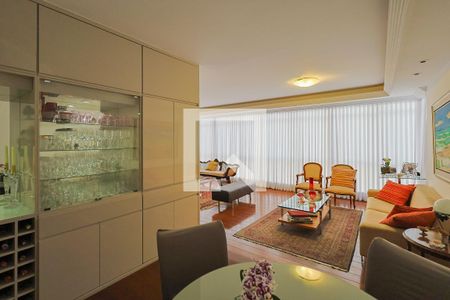 Sala de apartamento à venda com 4 quartos, 280m² em Lourdes, Belo Horizonte