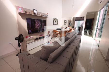 Sala de casa à venda com 3 quartos, 138m² em Jardim Atlantico, Goiânia