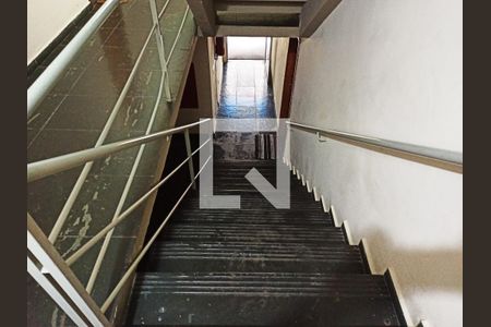 Hall de entrada - Escada de apartamento à venda com 2 quartos, 45m² em Vila Portugal, São Paulo