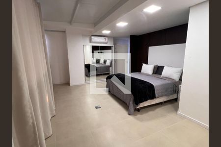 Suíte de apartamento para alugar com 2 quartos, 160m² em João Paulo, Florianópolis