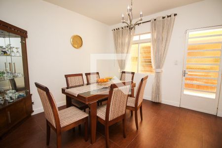 Sala de Jantar de casa à venda com 4 quartos, 280m² em Teresópolis, Porto Alegre