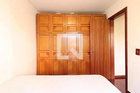 Quarto 1 de apartamento à venda com 2 quartos, 62m² em Jardim Carvalho, Porto Alegre