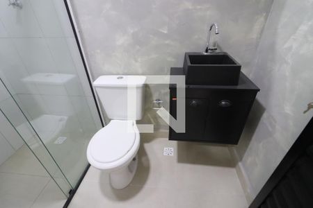 Banheiro Social de kitnet/studio para alugar com 1 quarto, 20m² em Presidente Altino, Osasco