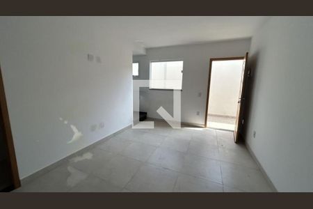 Casa à venda com 2 quartos, 66m² em Vila Sao Geraldo, São Paulo