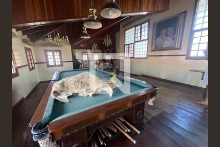 Casa à venda com 4 quartos, 420m² em Jardim Luzitânia, São Paulo