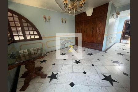 Casa à venda com 4 quartos, 420m² em Jardim Luzitânia, São Paulo