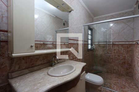 Banheiro da Suíte de casa à venda com 3 quartos, 195m² em Parque Santa Madalena, São Paulo