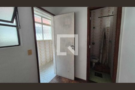 Banheiro de apartamento à venda com 3 quartos, 100m² em São Lucas, Belo Horizonte