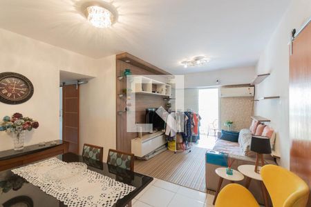 Sala de apartamento à venda com 2 quartos, 70m² em Tijuca, Rio de Janeiro