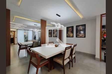 Sala de casa de condomínio para alugar com 4 quartos, 560m² em Recreio dos Bandeirantes, Rio de Janeiro