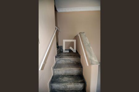 Sala - Escada de casa à venda com 3 quartos, 150m² em Brás de Pina, Rio de Janeiro