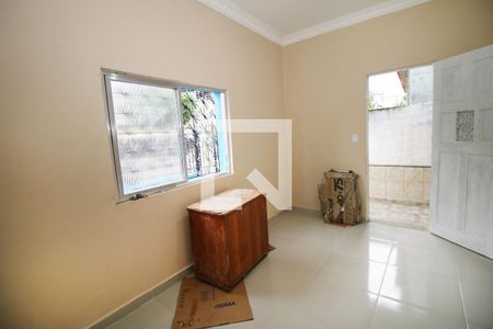 Sala de casa à venda com 3 quartos, 150m² em Brás de Pina, Rio de Janeiro