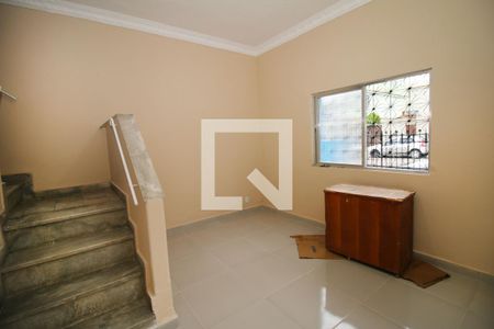 Sala de casa à venda com 3 quartos, 150m² em Brás de Pina, Rio de Janeiro