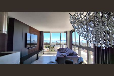 Sala de apartamento para alugar com 3 quartos, 145m² em Centro, Florianópolis