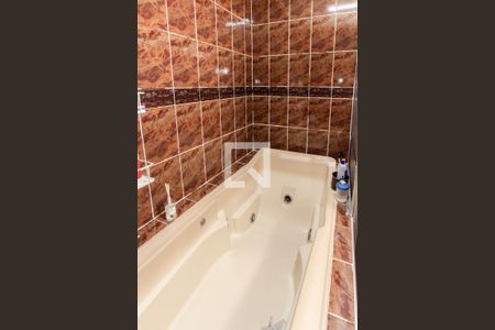 Banheiro da Suíte 1 de casa para alugar com 4 quartos, 350m² em Jardim Guapira, São Paulo