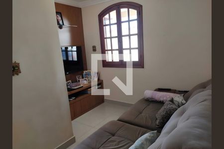 Sala de casa para alugar com 3 quartos, 505m² em Monte Castelo, Contagem