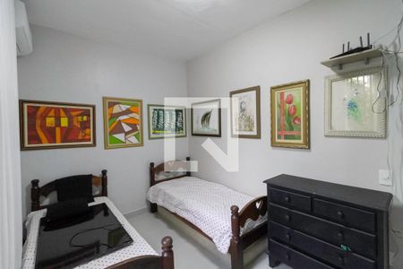 Quarto 1 de casa à venda com 3 quartos, 360m² em Santa Rosa, Belo Horizonte
