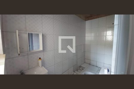 Banheiro de casa para alugar com 2 quartos, 110m² em Jardim Alvorada, Nova Iguaçu