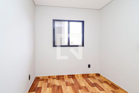Quarto 1 de apartamento para alugar com 2 quartos, 40m² em Jardim Casa Pintada, São Paulo