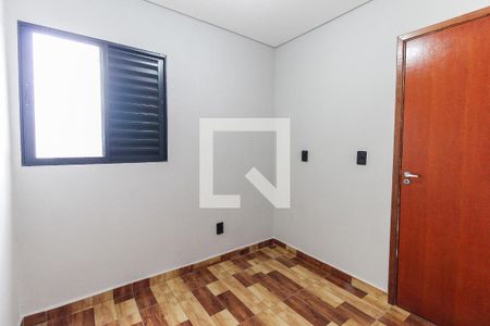 Quarto 2 de apartamento para alugar com 2 quartos, 37m² em Jardim Casa Pintada, São Paulo