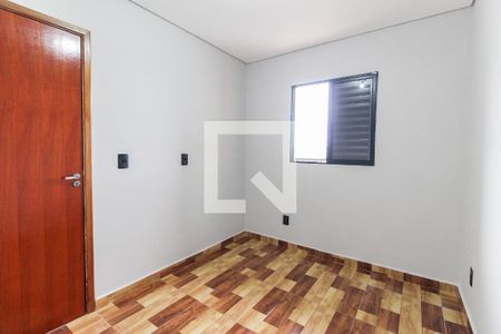 Quarto 1 de apartamento para alugar com 2 quartos, 37m² em Jardim Casa Pintada, São Paulo