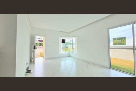 Sala de casa de condomínio à venda com 3 quartos, 122m² em Vale dos Sonhos, Lagoa Santa