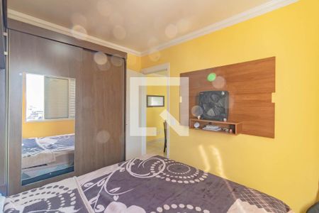 Quarto 1 de apartamento à venda com 2 quartos, 33m² em Jardim Itacolomi, São Paulo