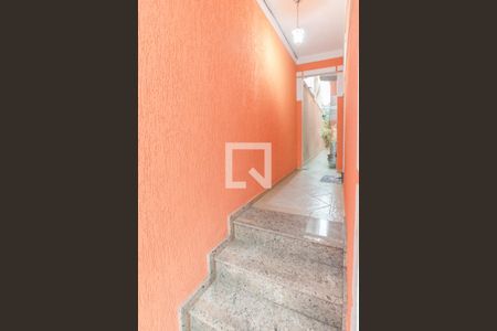 Garagem de casa à venda com 3 quartos, 107m² em Parque Vitoria, São Paulo