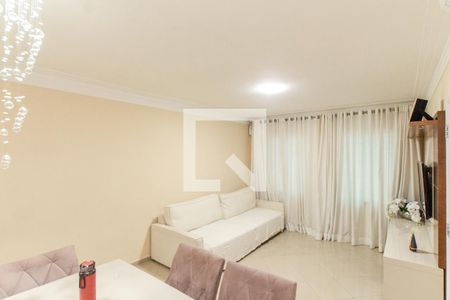 Sala de casa à venda com 3 quartos, 107m² em Parque Vitoria, São Paulo