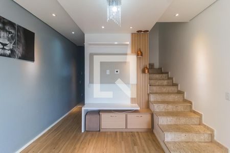 Sala de casa de condomínio para alugar com 2 quartos, 75m² em Vila Sao Paulo, Mogi das Cruzes