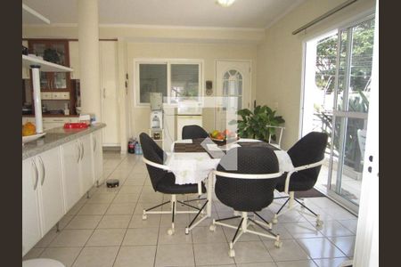 Casa à venda com 4 quartos, 310m² em Vila Sonia, São Paulo