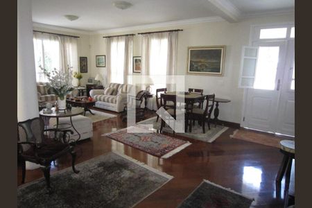 Casa à venda com 4 quartos, 310m² em Vila Sonia, São Paulo