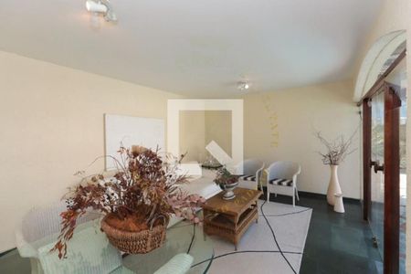 Casa à venda com 5 quartos, 632m² em Jardim dos Estados, São Paulo