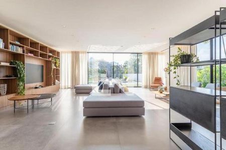 Casa à venda com 3 quartos, 1200m² em Santo Amaro, São Paulo