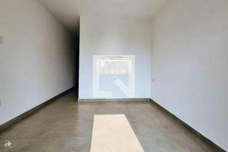 Casa à venda com 3 quartos, 100m² em Vila Tiradentes, São Paulo