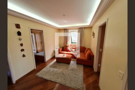 Casa à venda com 4 quartos, 473m² em Rio Pequeno, São Paulo