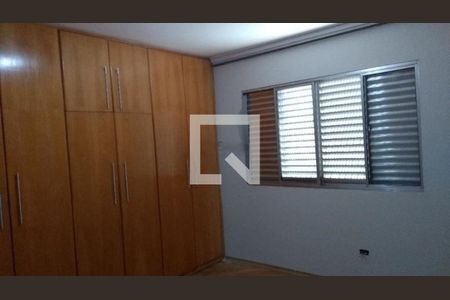 Casa à venda com 3 quartos, 280m² em Vila Invernada, São Paulo