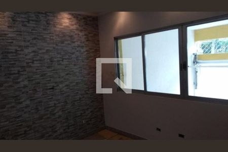 Casa à venda com 3 quartos, 280m² em Vila Invernada, São Paulo