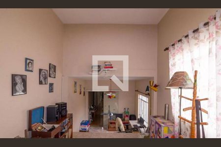 Casa à venda com 4 quartos, 200m² em Jardim Vila Formosa, São Paulo