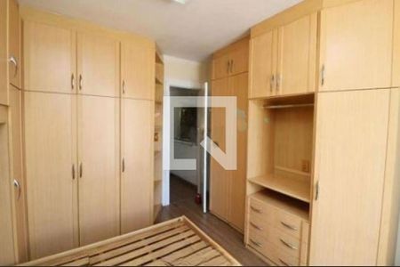 Casa à venda com 3 quartos, 132m² em Vila Antonieta, São Paulo