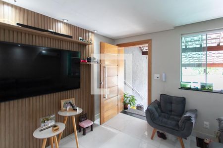 Sala de casa à venda com 3 quartos, 127m² em Conjunto Helena Antipoff, Belo Horizonte
