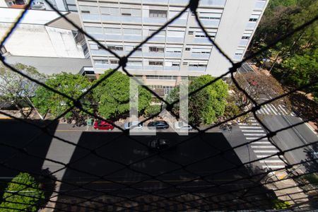 Sala Vista de apartamento à venda com 3 quartos, 98m² em Cambuí, Campinas
